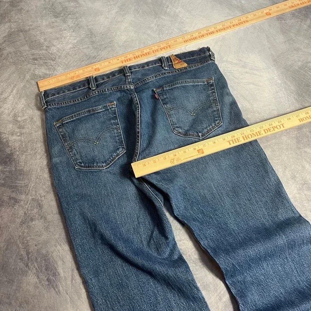 Y2K 2000s Levi's 501 Mid Wash Blue Denim Jeans